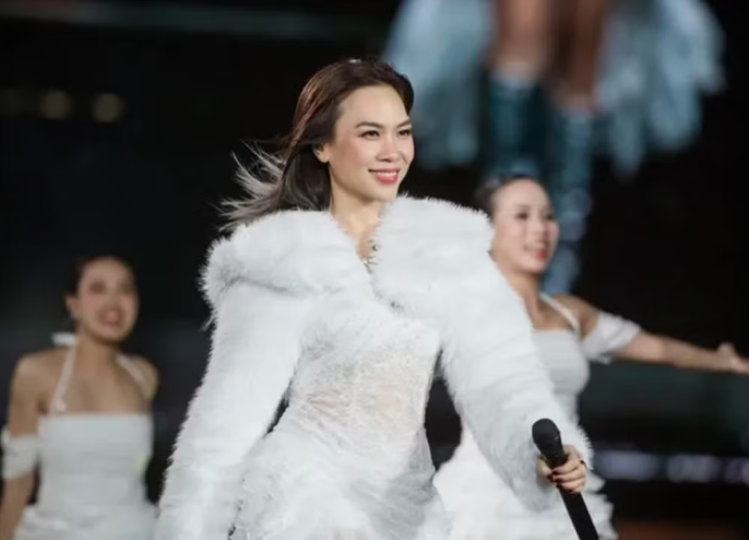 Mỹ Tâm mang live concert 'See The Light Day 2' đến TP.HCM